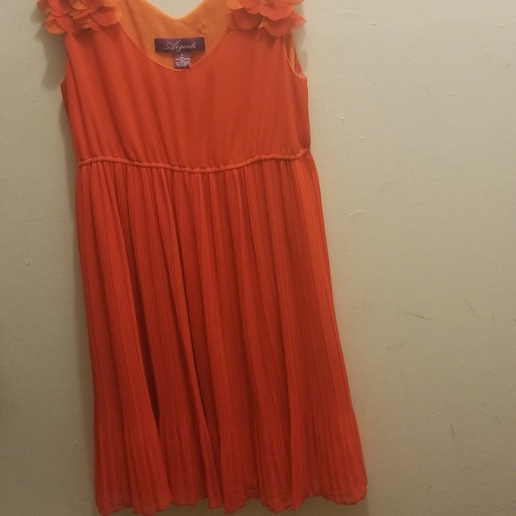 Sleeveless dress - Picture 2 of 5